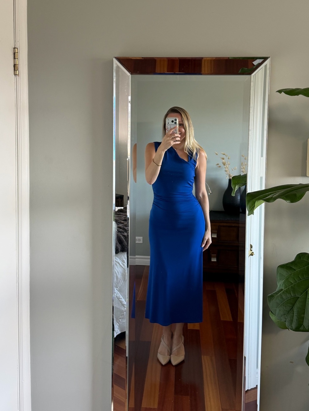 Emma & Olivia Royal Blue V-Neck Sleeveless Midi Dress Size Medium